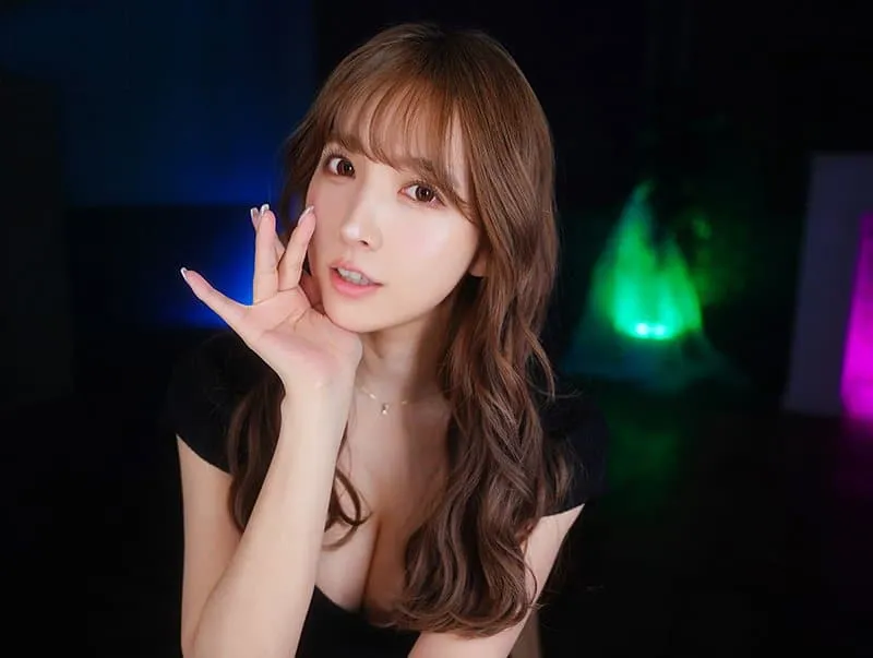 Yua mikami và những chuyện nóng bỏng gạ nện nhẹ nhàng