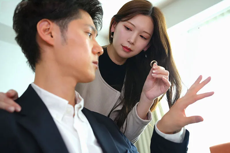 Người vợ đi đi giã ngoại, ông xã ở nhà bị nhỏ em vợ yêu gạ phang không trượt phát nào